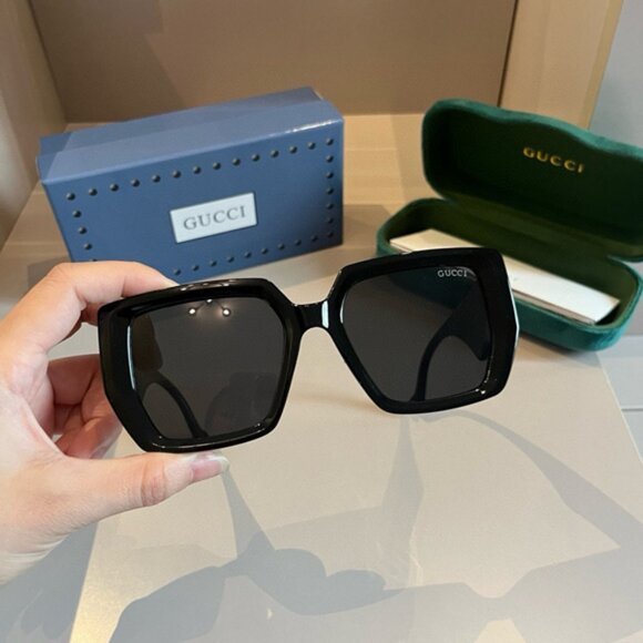 Gucci Women\'s Designer Sunglasses